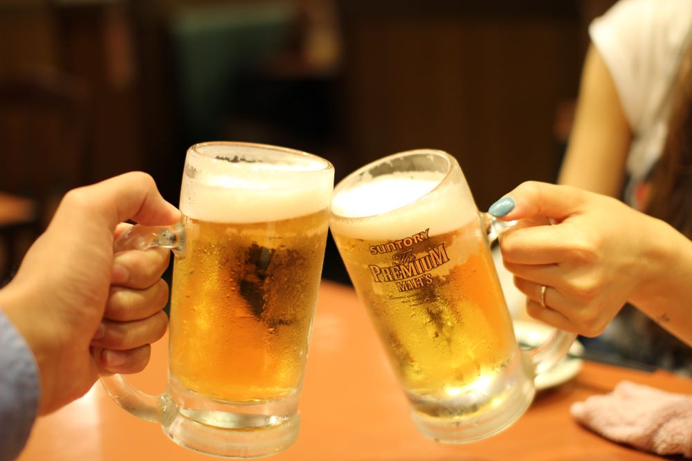 happy hour beer